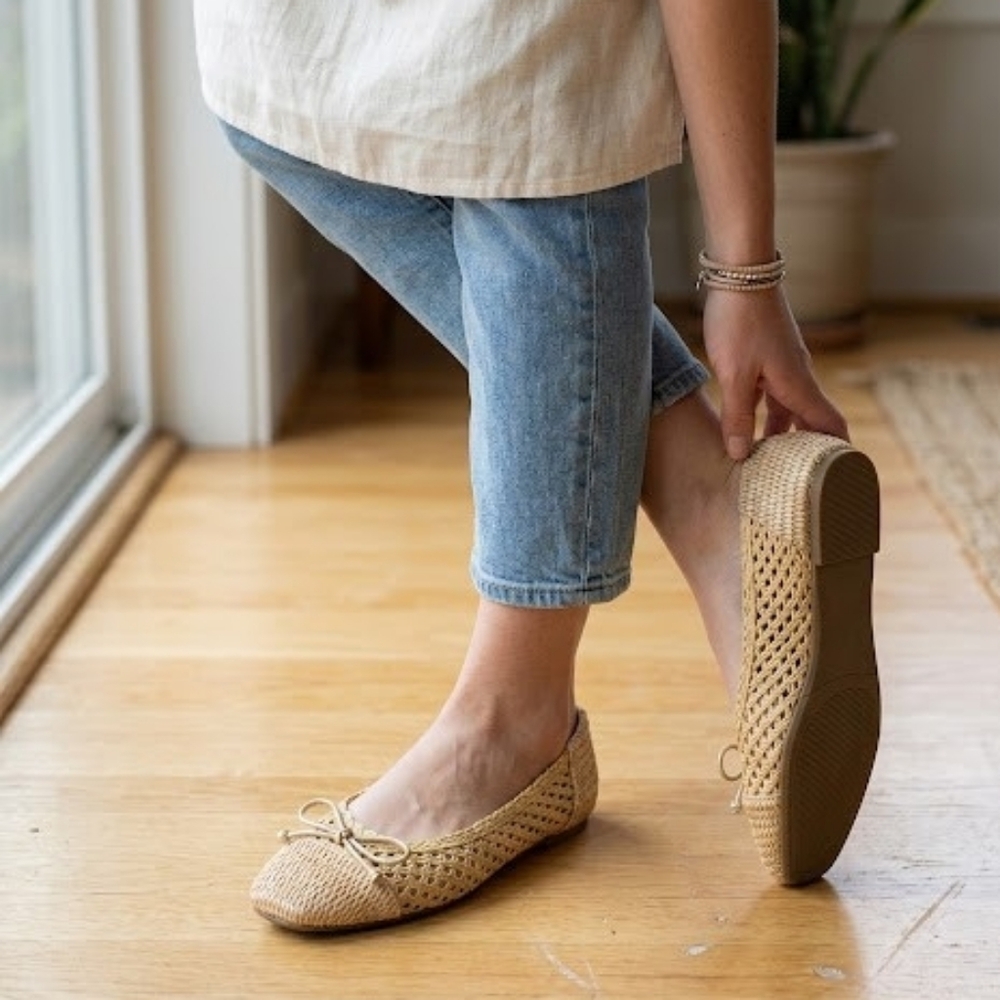 NWOT Rachel Roy Woven Straw Raffia Pointed Toe Ballet Flats  Size 9 (Fits 8)